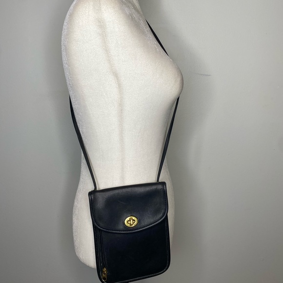 Coach Vintage Scooter Crossbody Bag Black - Picture 7 of 7